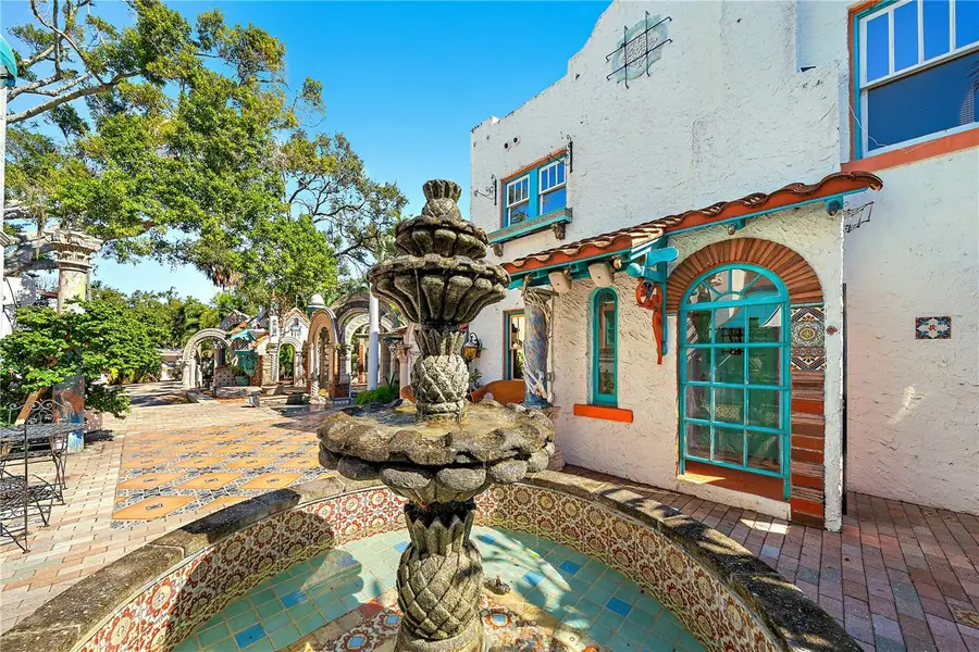 2830 Bay Shore Circle, Sarasota, FL 34234 - Image #3