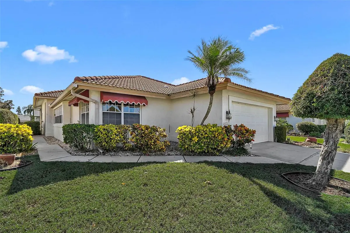 4717 Peridia Boulevard E, Bradenton, FL 34203 - Image #1