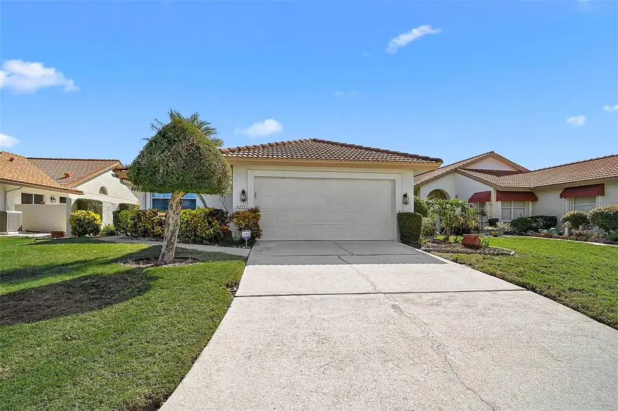 4717 Peridia Boulevard E, Bradenton, FL 34203 - Image #3