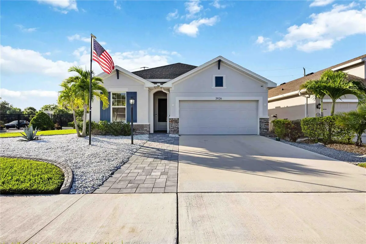 3926 Sunshine Pine Avenue, Bradenton, FL 34203 - Image #1