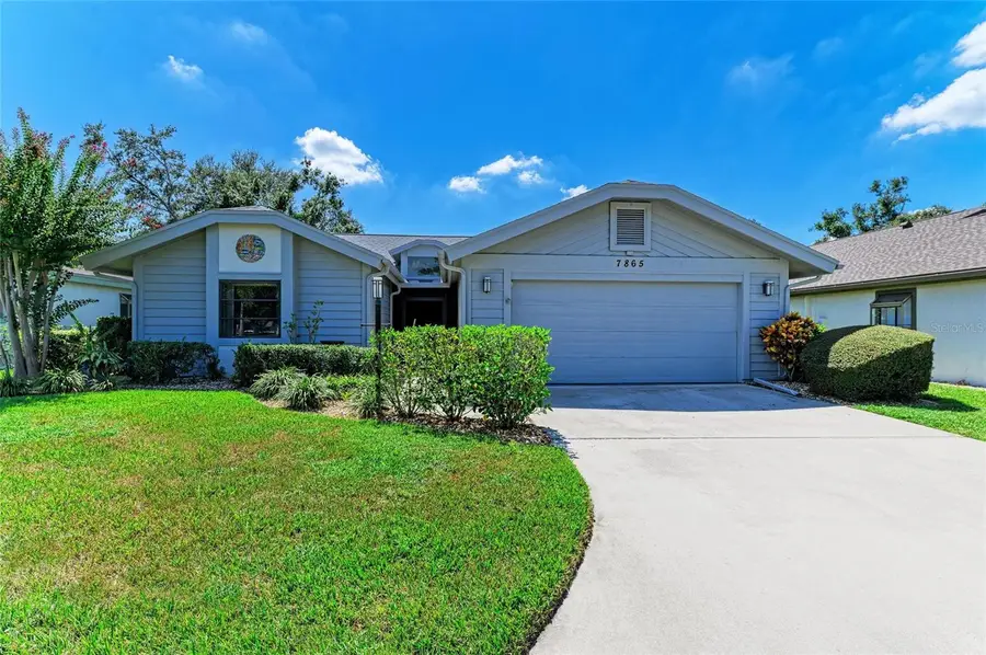 7865 Pine Trace Drive, Sarasota, FL 34243 - Image #2