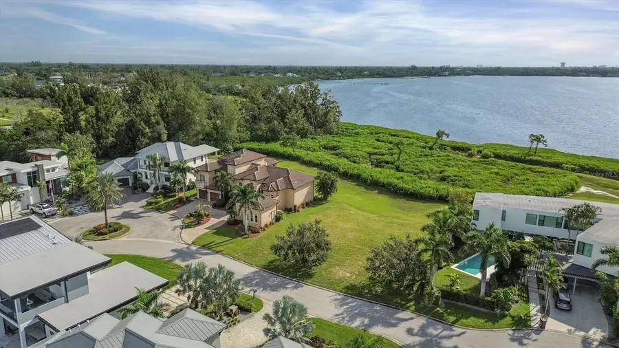 9812 2nd Terrace Nw, Bradenton, FL 34209 - Image #2