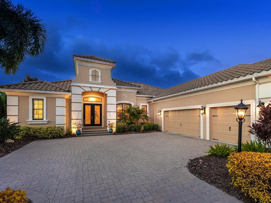 15207 Camargo Place, Lakewood Ranch, FL 34202 - Image #3