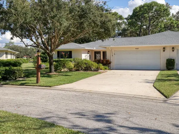 7157 Fairway Bend Circle, SARASOTA, FL 34243