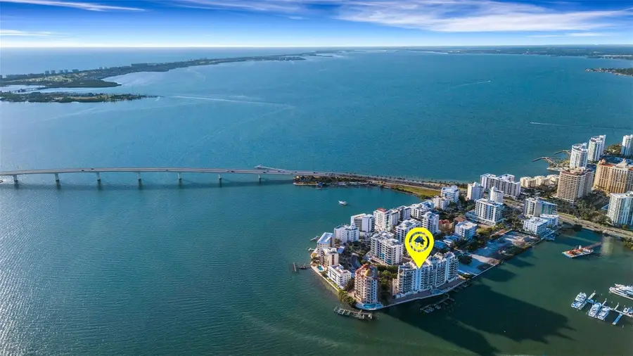464 Golden Gate Point #403, Sarasota, FL 34236 - Image #2