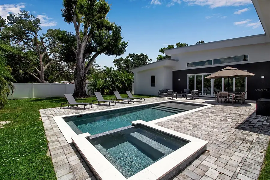 2231 Wood Street, Sarasota, FL 34237 - Image #2