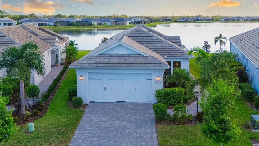 977 Crosswind Avenue, Sarasota, FL 34240 - Image #2