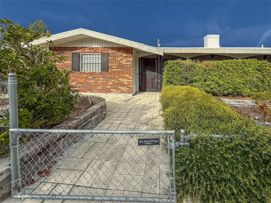 3205 Bougainvillea Street, Sarasota, FL 34239 - Image #2