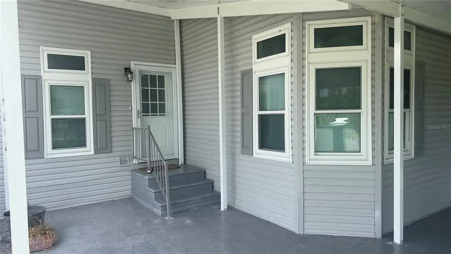 165 Lakeview Drive, Palmetto, FL 34221 - Image #2