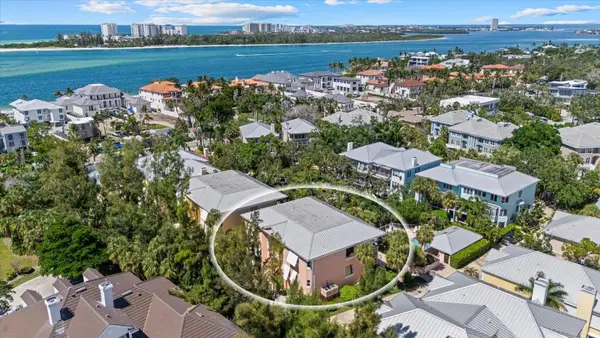 3942 Hamilton Club Circle #13, SARASOTA, FL 34242