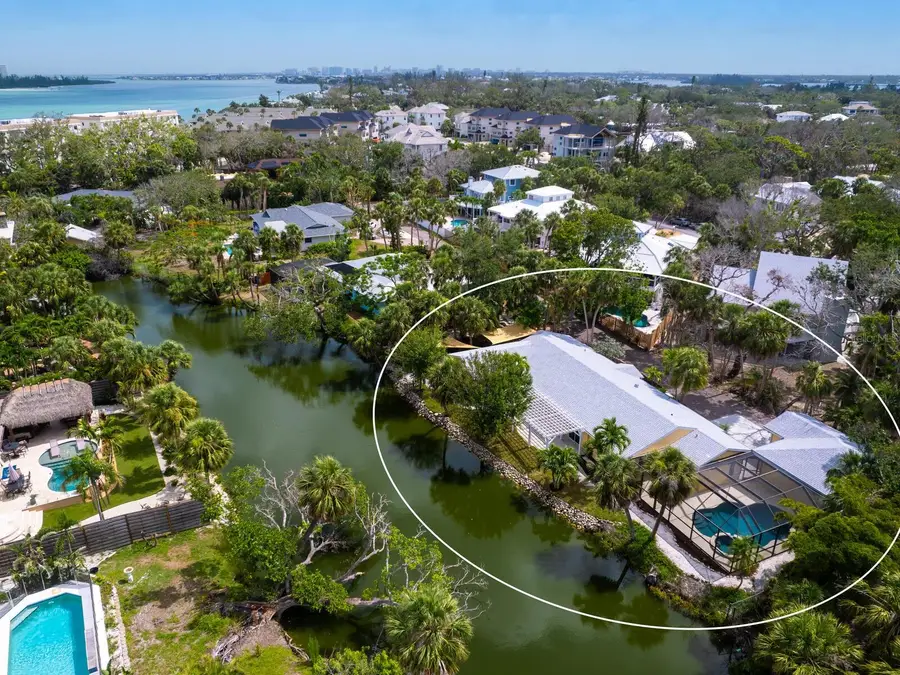4830 Estrada De Costa, Sarasota, FL 34242 - Image #3