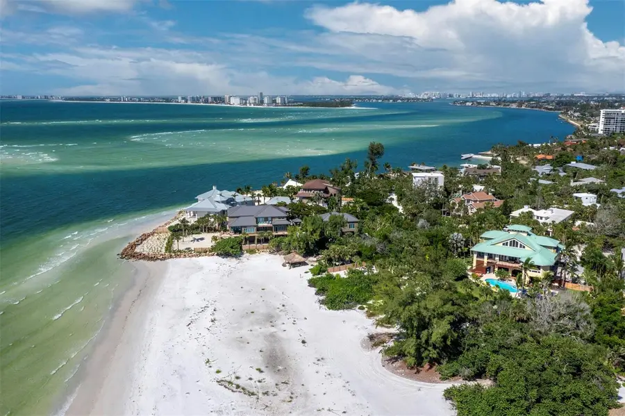 26 Sandy Hook Road N, Sarasota, FL 34242 - Image #3