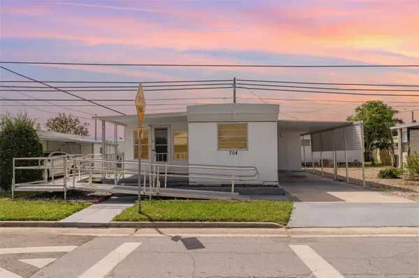 704 49th Avenue W, BRADENTON, FL 34207