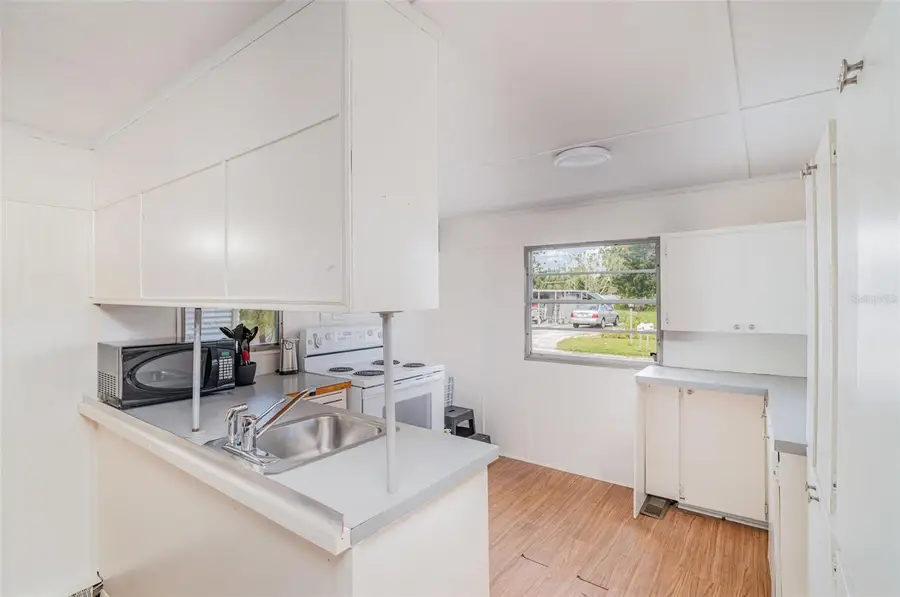 704 49th Avenue W, Bradenton, FL 34207 - Image #2