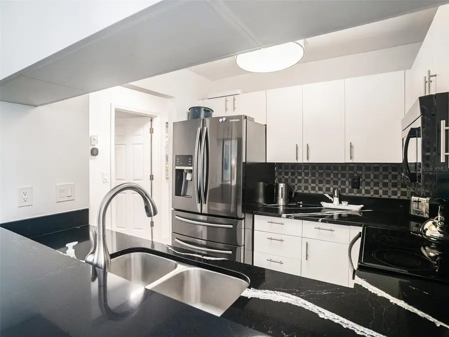 972 Sandpiper Circle #972, Bradenton, FL 34209 - Image #3