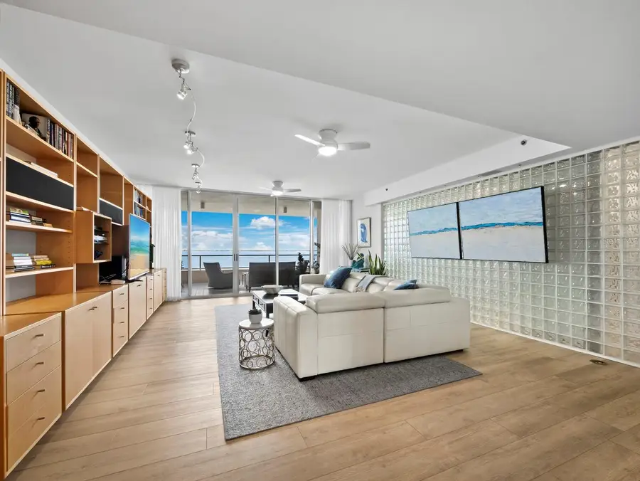 3060 Grand Bay Boulevard #154, Longboat Key, FL 34228 - Image #3