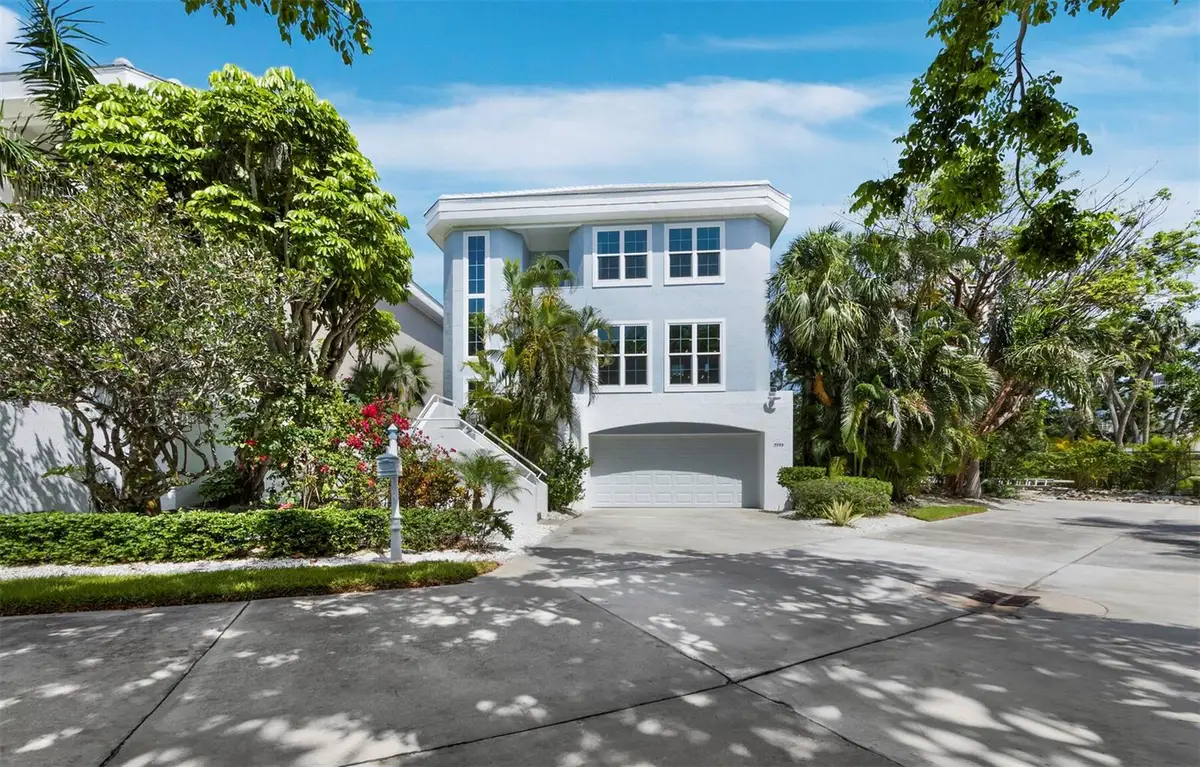 3959 Somerset Drive, Sarasota, FL 34242 - Image #1