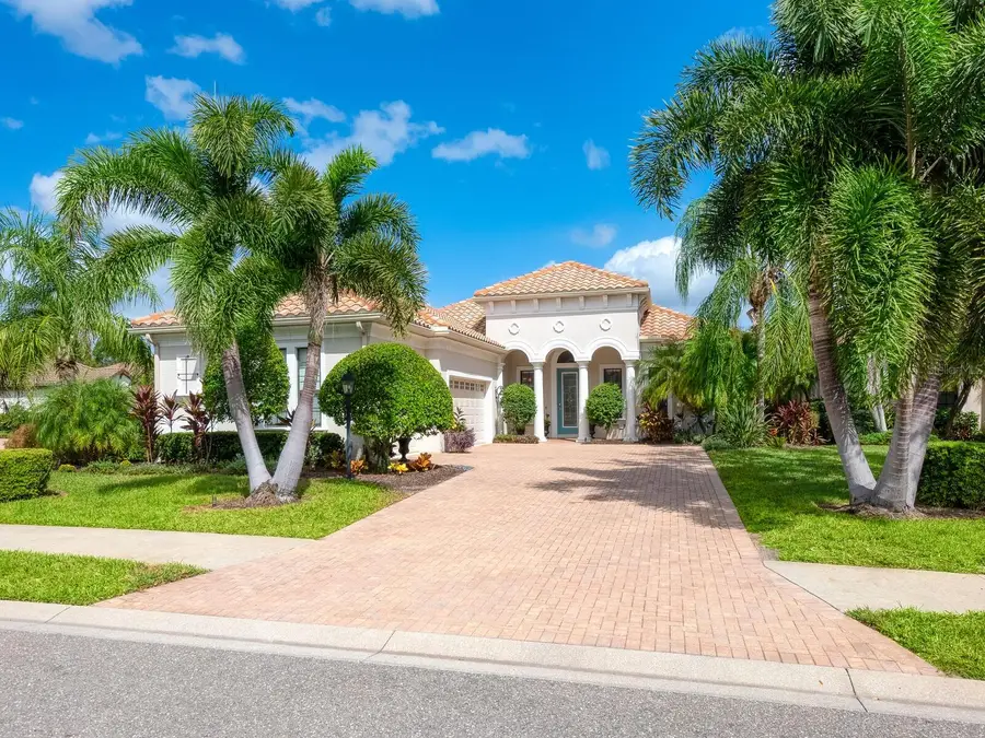 12705 Stone Ridge Place, Lakewood Ranch, FL 34202 - Image #2