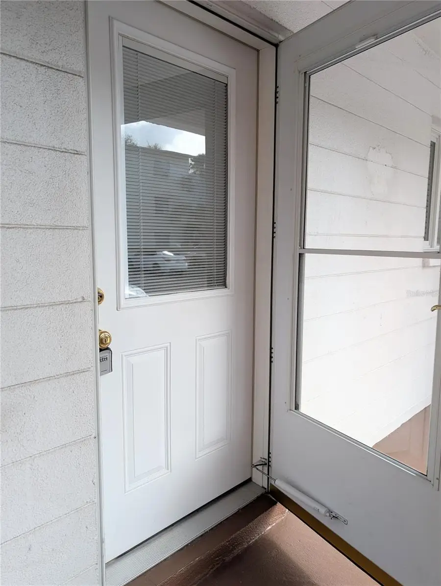 2303 Sunset Drive #H7, Bradenton, FL 34207 - Image #2