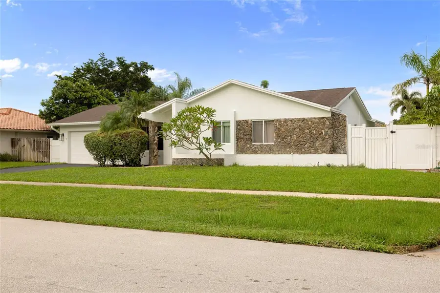 20847 Sugarloaf Lane, Boca Raton, FL 33428 - Image #2