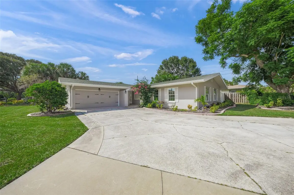 2949 Bougainvillea Street, Sarasota, FL 34239 - Image #1