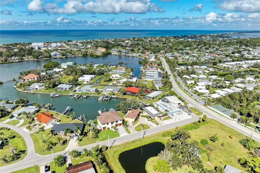 136 Bayview Drive, Nokomis, FL 34275 - Image #2