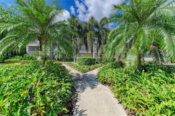 9320 Clubside Circle #2104, SARASOTA, FL 34238