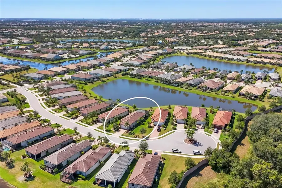 6918 Hanover Court, Lakewood Ranch, FL 34202 - Image #3