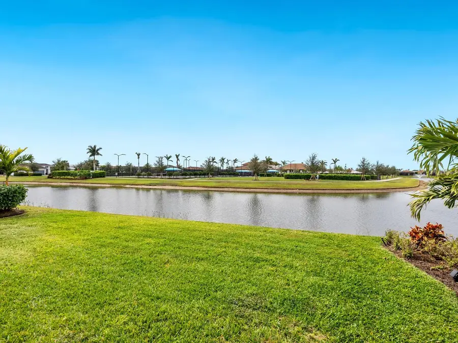 4925 Surfside Circle, Bradenton, FL 34211 - Image #3