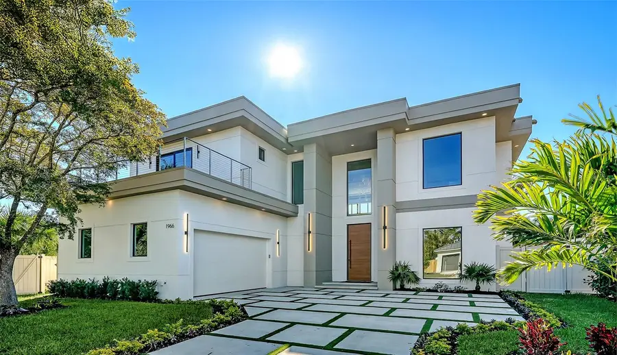 1966 Wisteria Street, Sarasota, FL 34239 - Image #2