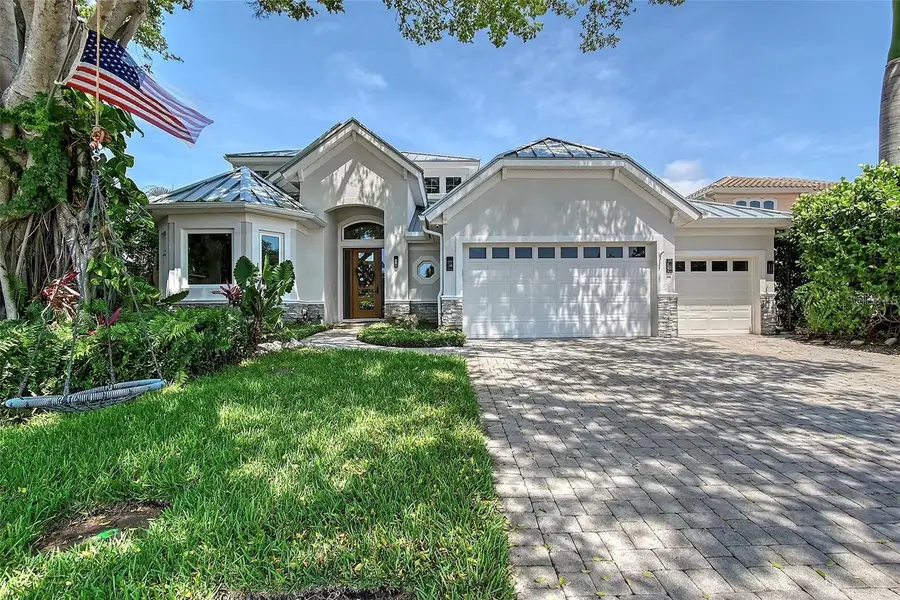 3921 Maravic Place, Sarasota, FL 34231 - Image #2