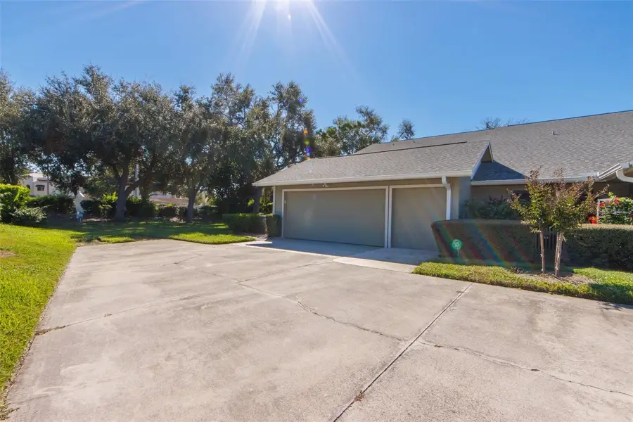 3401 Avenida Madera #B, Bradenton, FL 34210 - Image #2