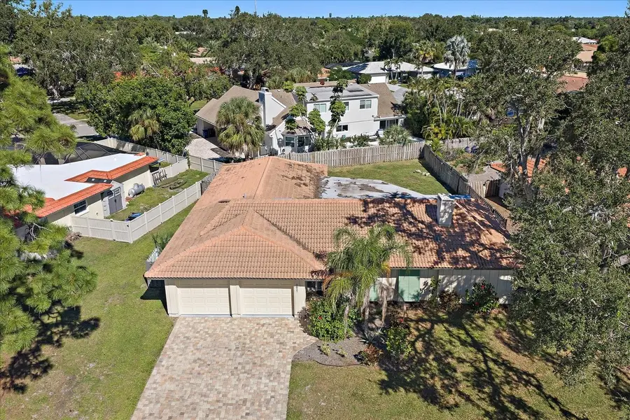 2827 Hardee Drive, Sarasota, FL 34231 - Image #2