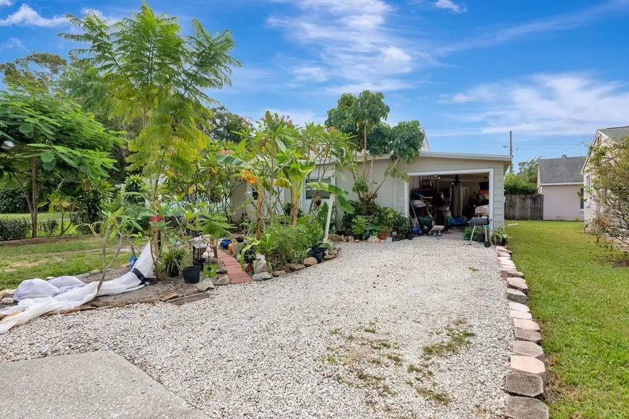 3278 56th Avenue N, Saint Petersburg, FL 33714 - Image #2