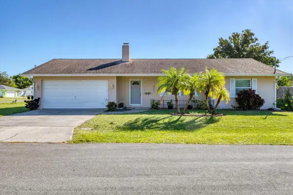 2404 Pine Court, NOKOMIS, FL 34275