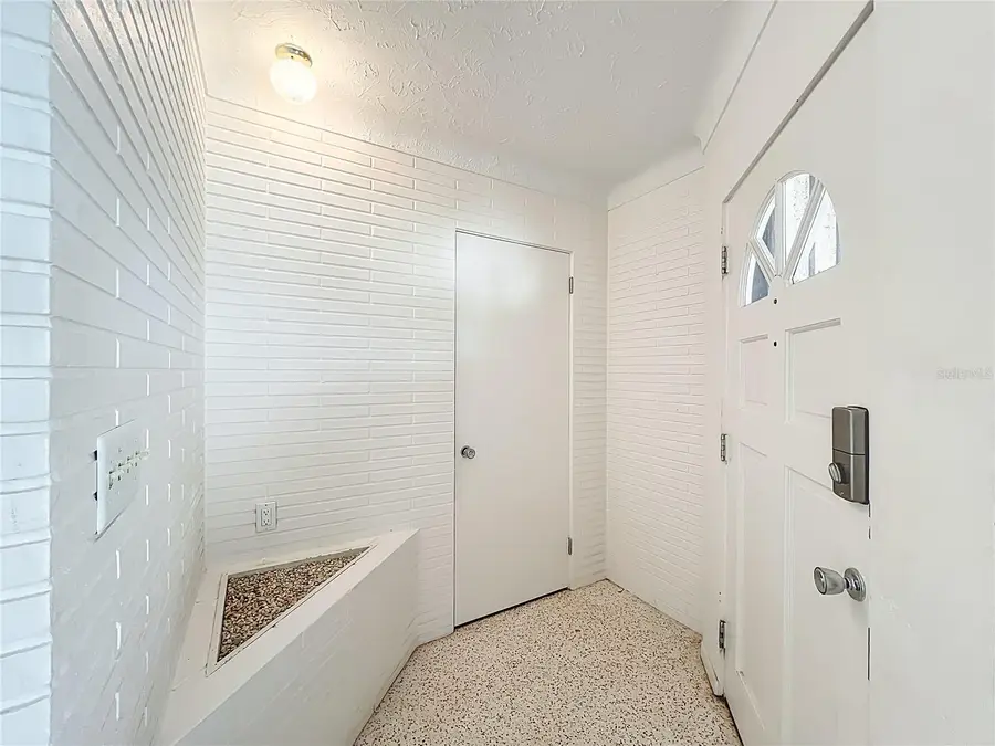 2629 Bigelow Drive, Sarasota, FL 34239 - Image #3