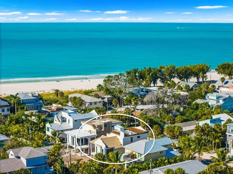 113 Palmetto Avenue, Anna Maria, FL 34216 - Image #2