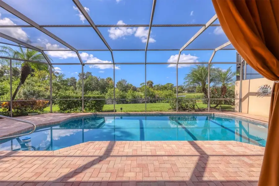 7738 Calle Facil, Sarasota, FL 34238 - Image #2