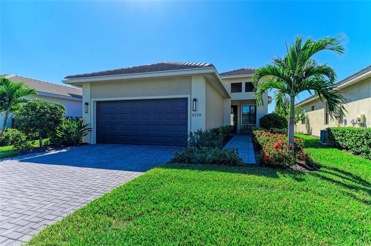 5220 Barnett Circle, Bradenton, FL 34211 - Image #1