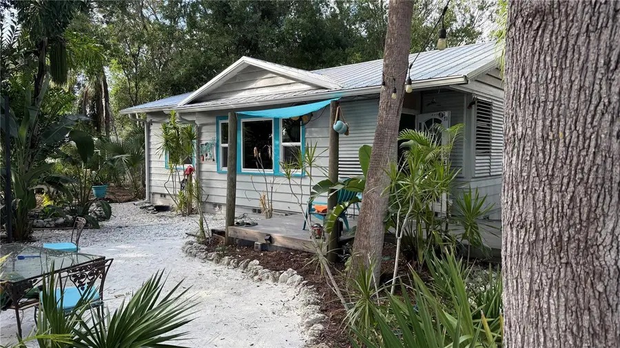 919 N Conrad Avenue, Sarasota, FL 34237 - Image #3