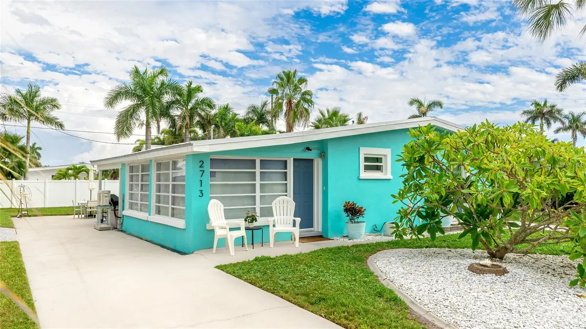 2713 Avenue C, Holmes Beach, FL 34217 - #1