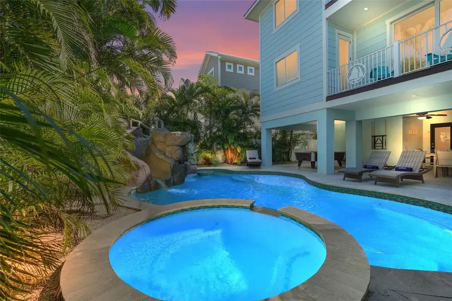 106 7th Street S, Bradenton Beach, FL 34217 - Image #2