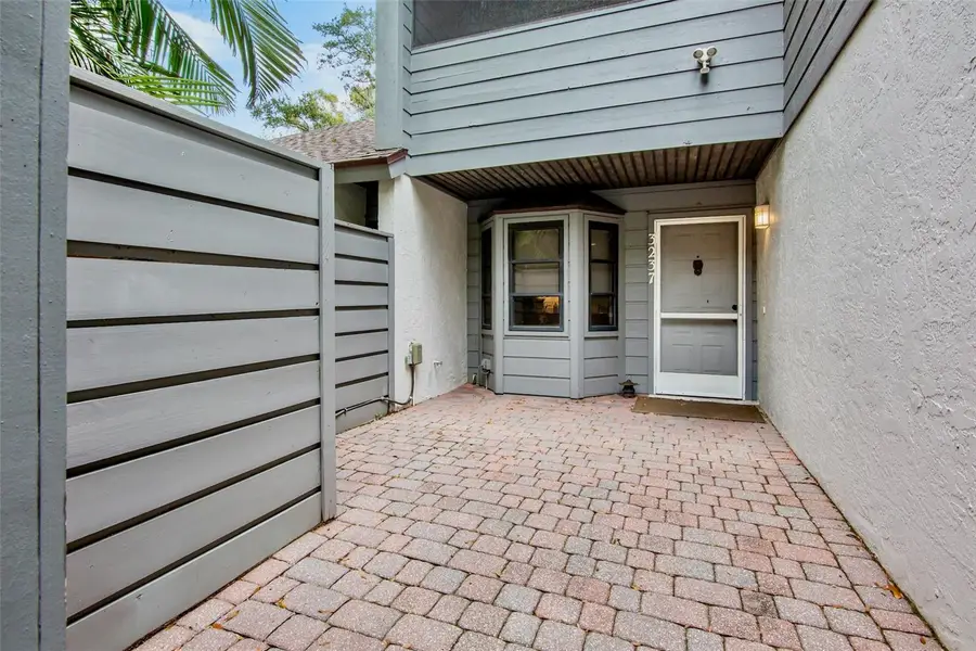 3237 Golden Eagle Lane, Sarasota, FL 34231 - Image #2