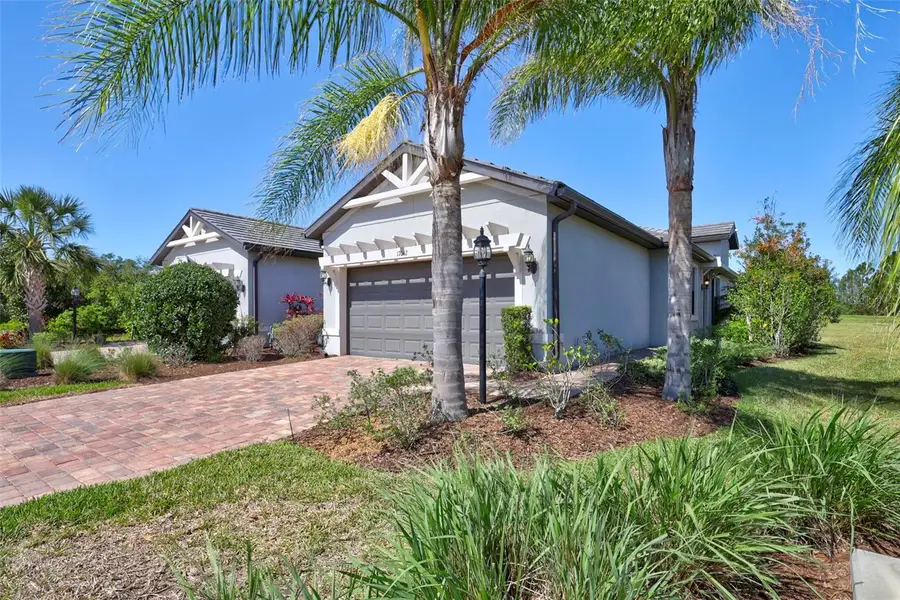 17042 Hampton Falls Terrace, Bradenton, FL 34202 - Image #2