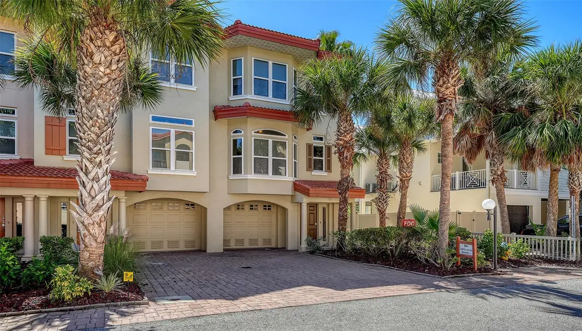 221 17th Street N, Bradenton Beach, FL 34217 - Image #1