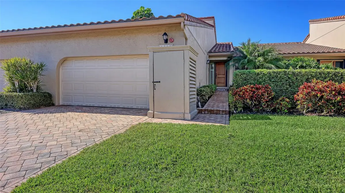 2367 Harbour Oaks Drive, Longboat Key, FL 34228 - Image #1
