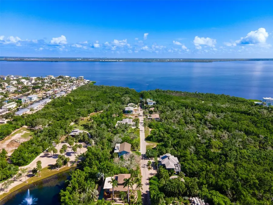 691 Gulf Bay Road, Longboat Key, FL 34228 - #3
