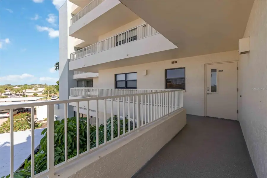 5760 Midnight Pass Road #307D, Sarasota, FL 34242 - Image #2