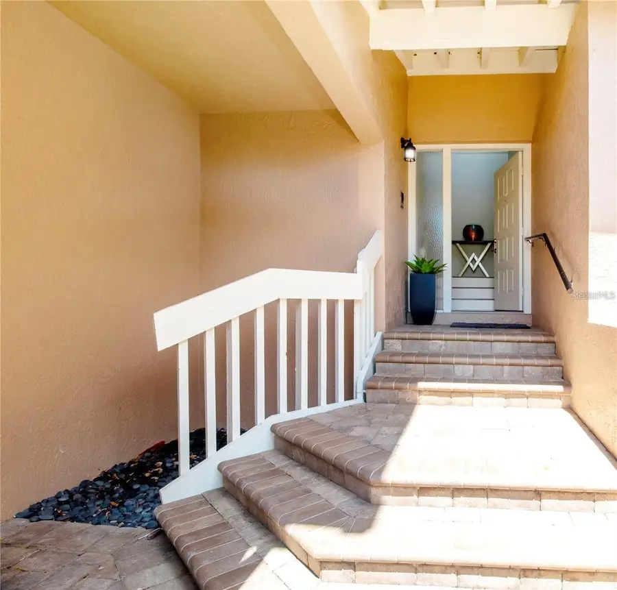 5273 Heron Way #202, Sarasota, FL 34231 - Image #3