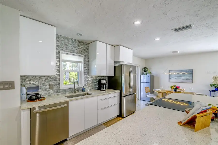 1140 S Moonmist Court #M5, Sarasota, FL 34242 - Image #3